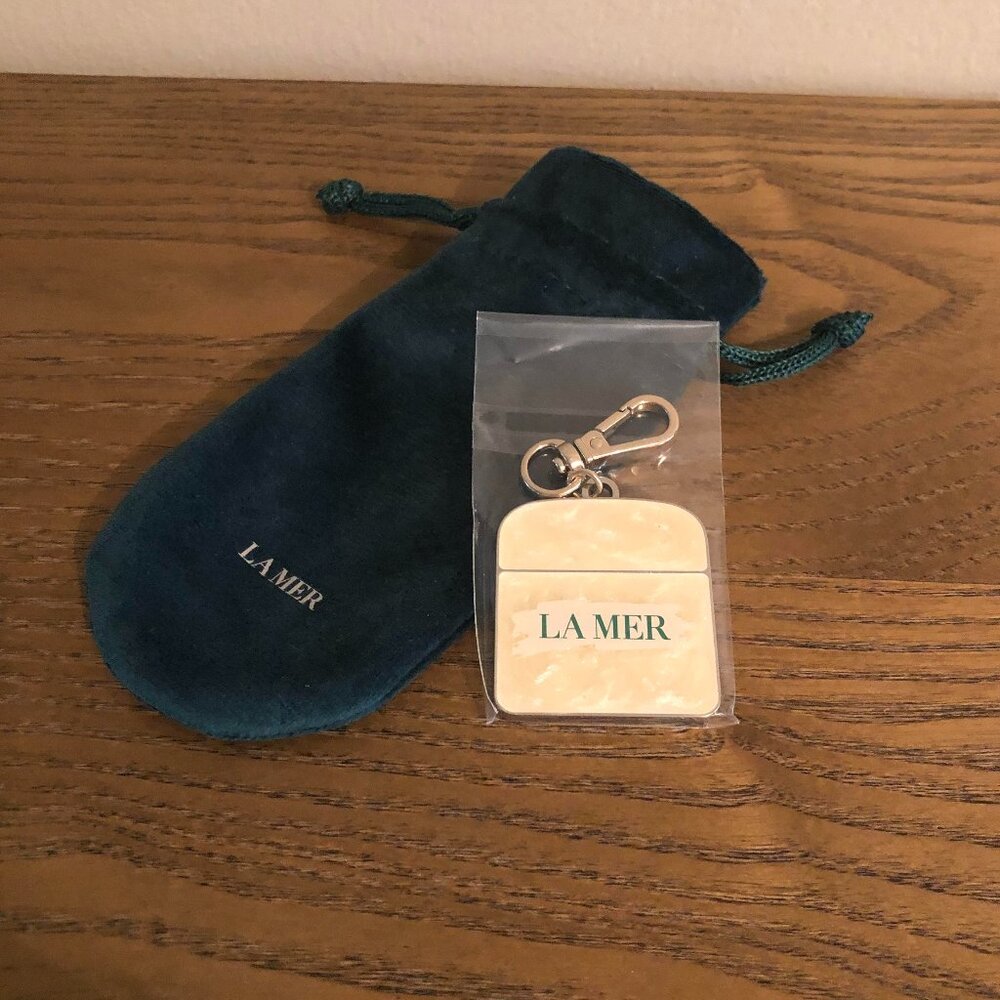 La Mer Charm Keychain with La Mer Bag